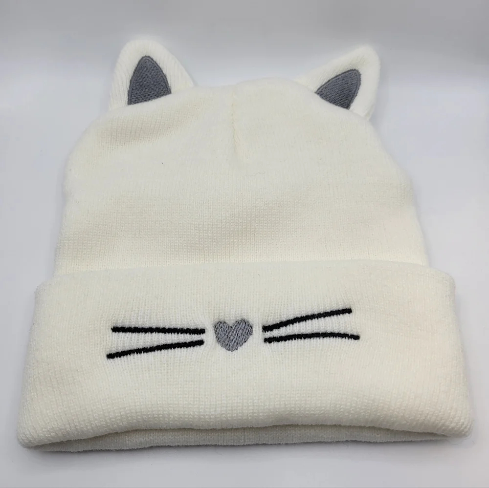 NWOT White Knit Cat Eat Beanie Embroidered Kid Winter Outdoor Snow Cold